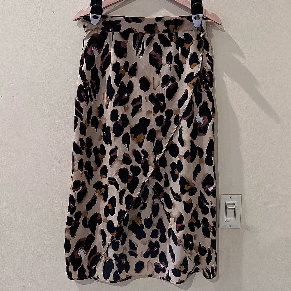 Everkaki - Leopard Criss Cross High-Low Skirt - L